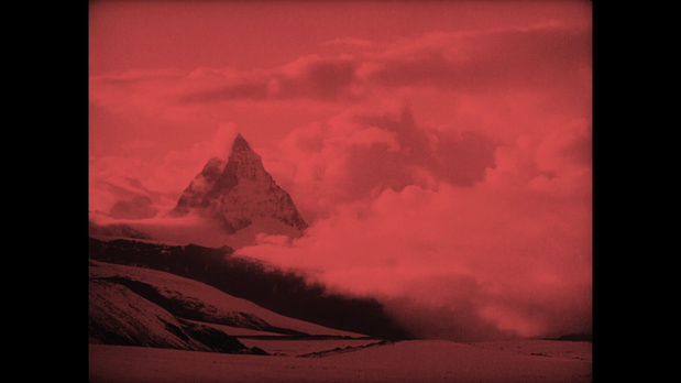 Image du documentaire allemand Im Kampf mit dem Berge (A l'assaut de la montagne, 1921) d'Arnold Fanck