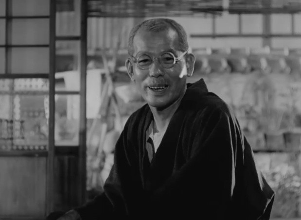 Chishū Ryū dans le film japonais 東京物語 (Voyage à Tokyo, 1953) de 小津 安二郎 (Yasujirō Ozu)
