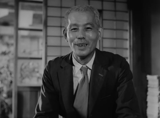 L'acteur Chishū Ryū dans 東京物語 (Voyage à Tokyo, 1953) de 小津 安二郎 (Yasujirō Ozu)