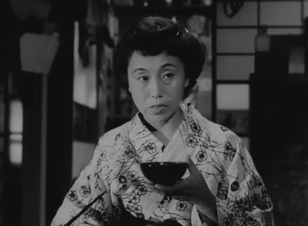 Haruko Sugimura dans 東京物語 (Voyage à Tokyo, 1953) de 小津 安二郎 (Yasujirō Ozu)