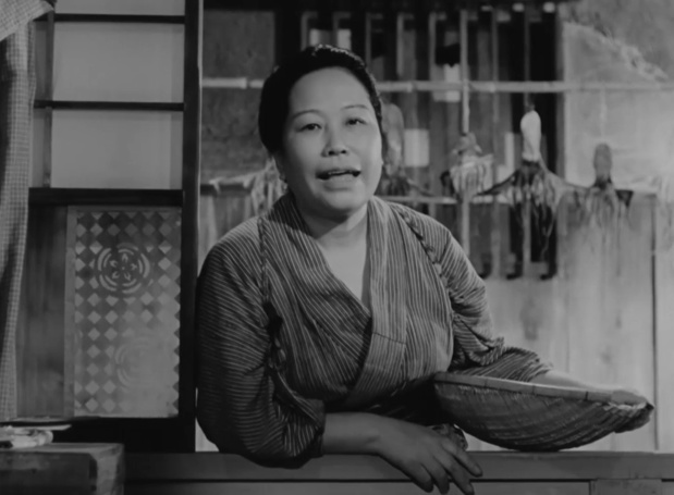 Toyo Takahashi dans le film japonais 東京物語 (Voyage à Tokyo, 1953) de 小津 安二郎 (Yasujirō Ozu)