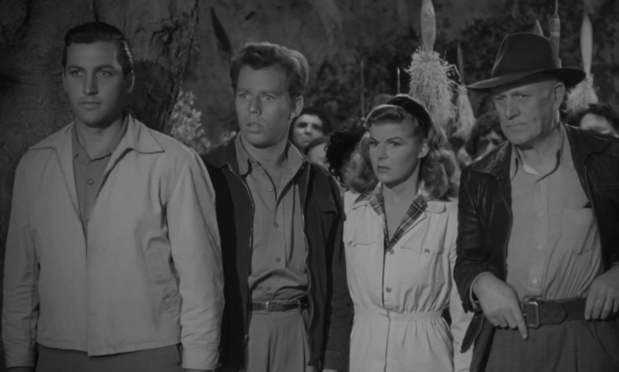 John Hart, Joe Brown, Rosemary LaPlanche et Pierre Watkin dans le serial américain de la Columbia Jack Armstrong (1947) de Wallace Fox