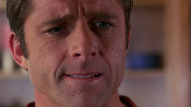 L'acteur Maxwell Caulfield dans Facing the enemy (Face au tueur, 2001) de Rob Malenfant