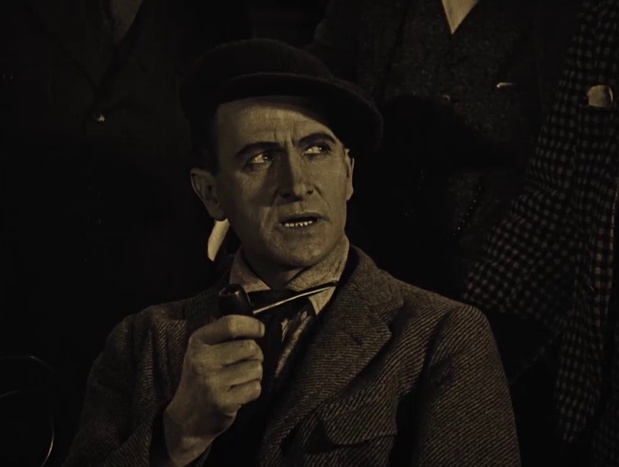 Sam DeGrasse dans Blind husbands (La loi des montagnes, 1919) d'Erich von Stroheim