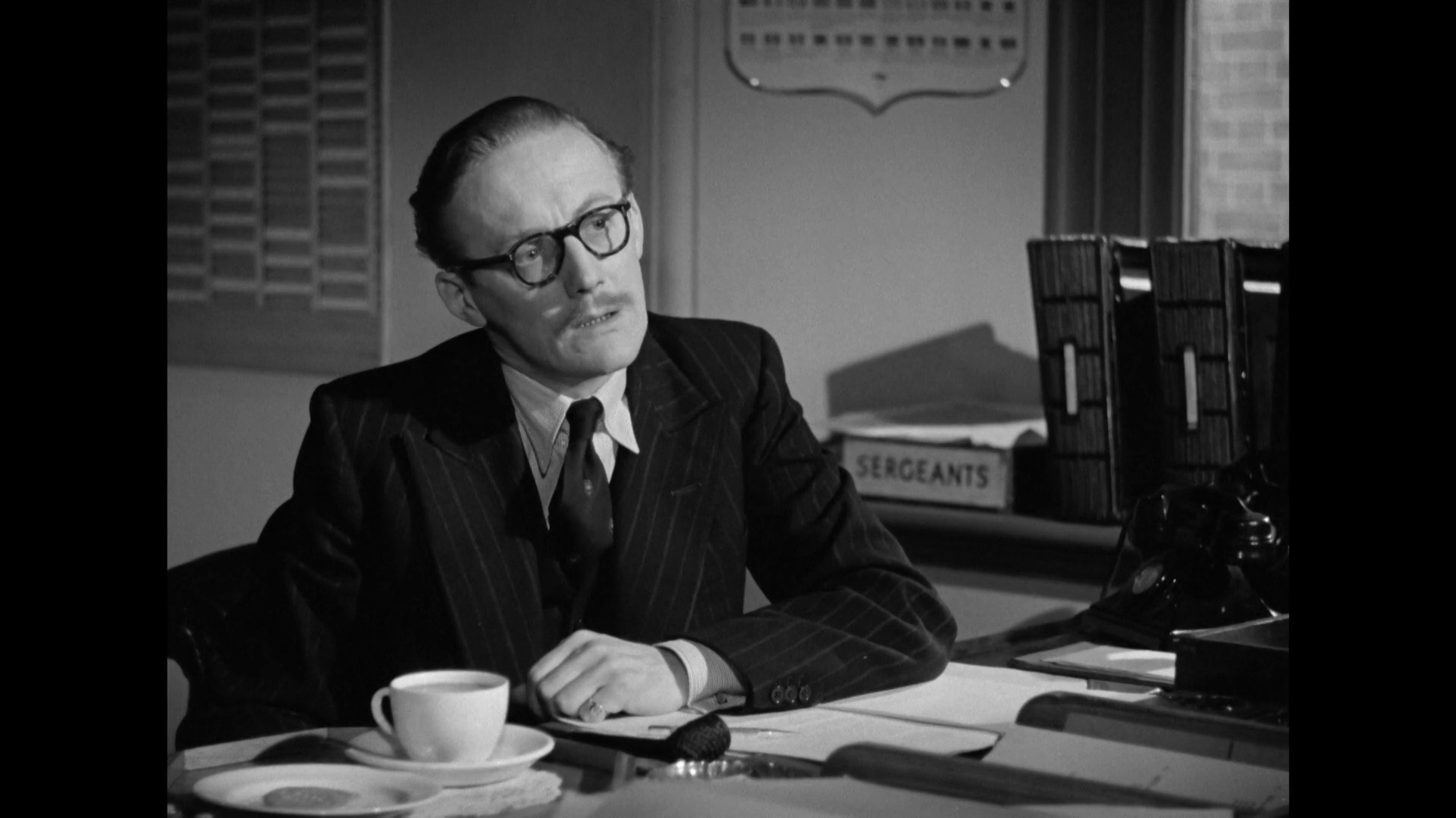 L'acteur Colin Gordon dans Circle of danger (L'enquête est close, 1951) de Jacques Tourneur