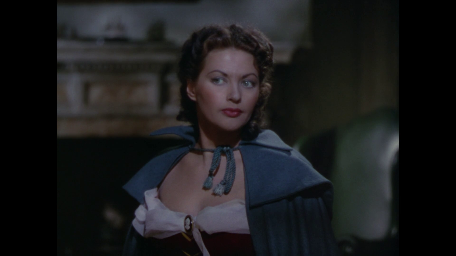 Yvonne de Carlo dans Sea devils (La belle espionne, 1953) de Raoul Walsh