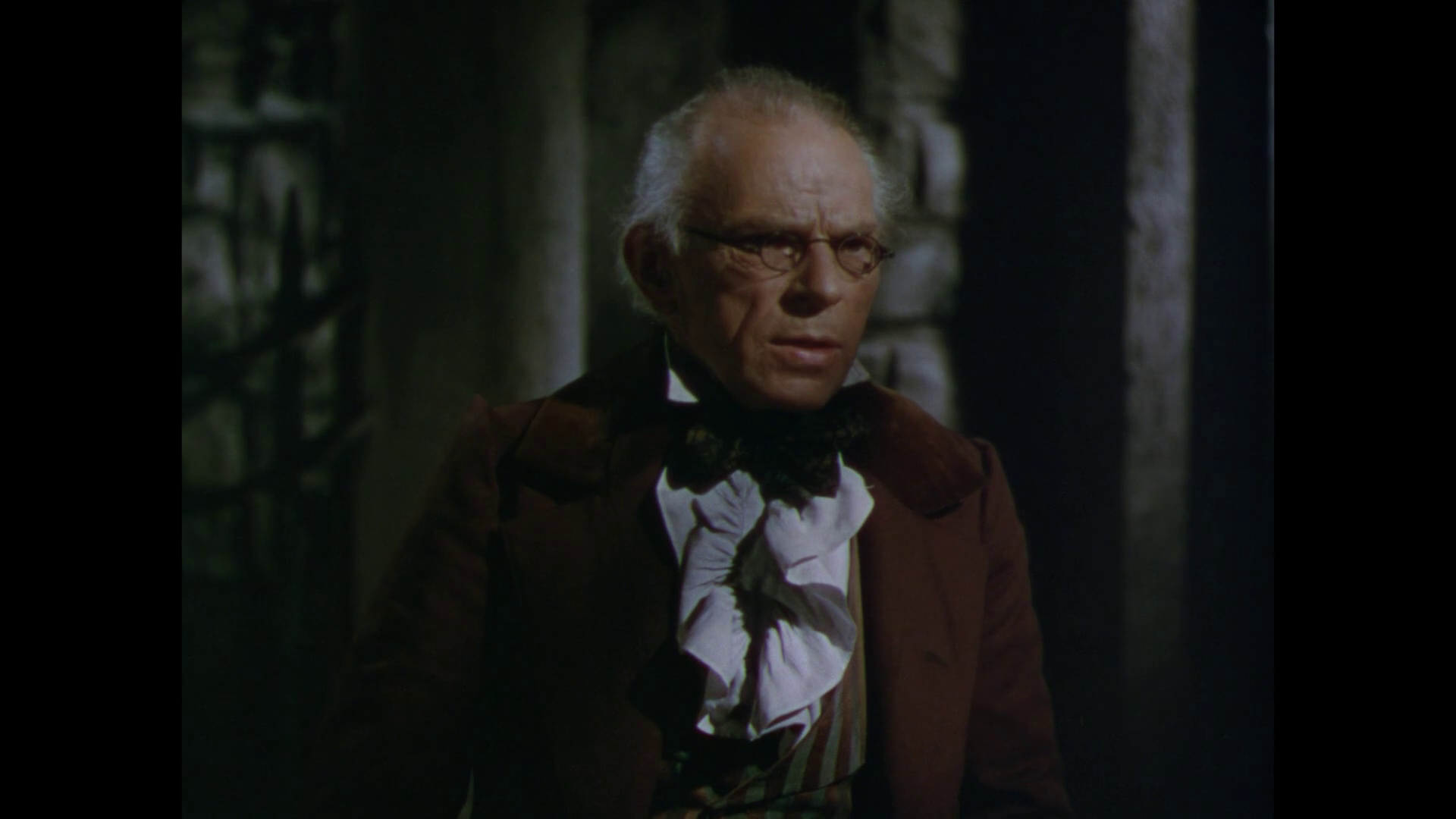 Ivor Barnard dans Sea devils (La belle espionne, 1953) de Raoul Walsh