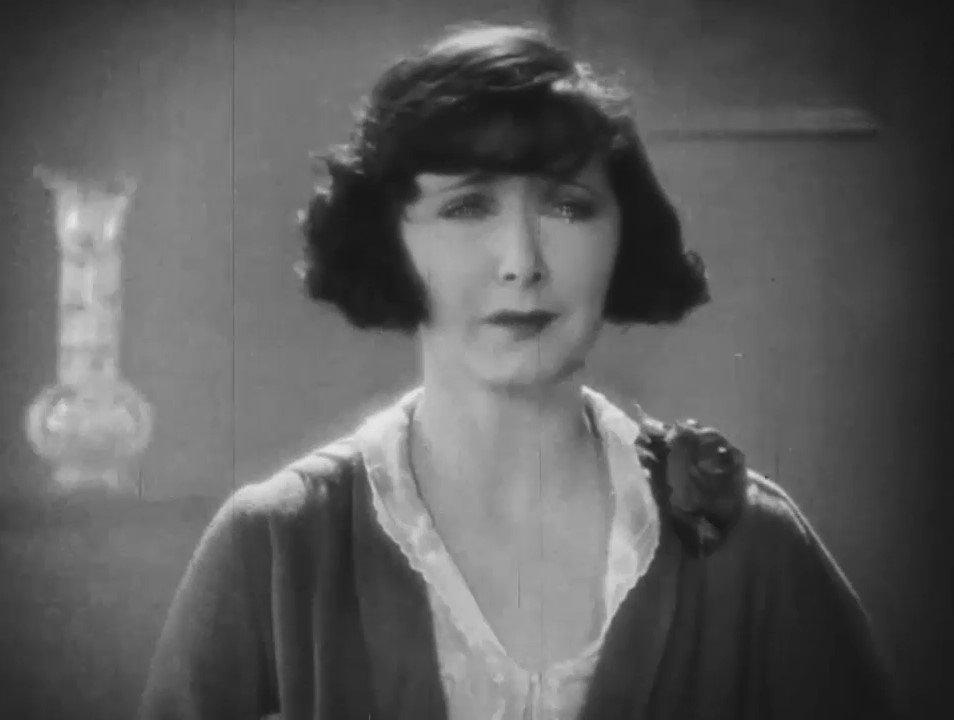 Mae Busch dans The unholy three (Le club des trois, 1925) de Tod Browning