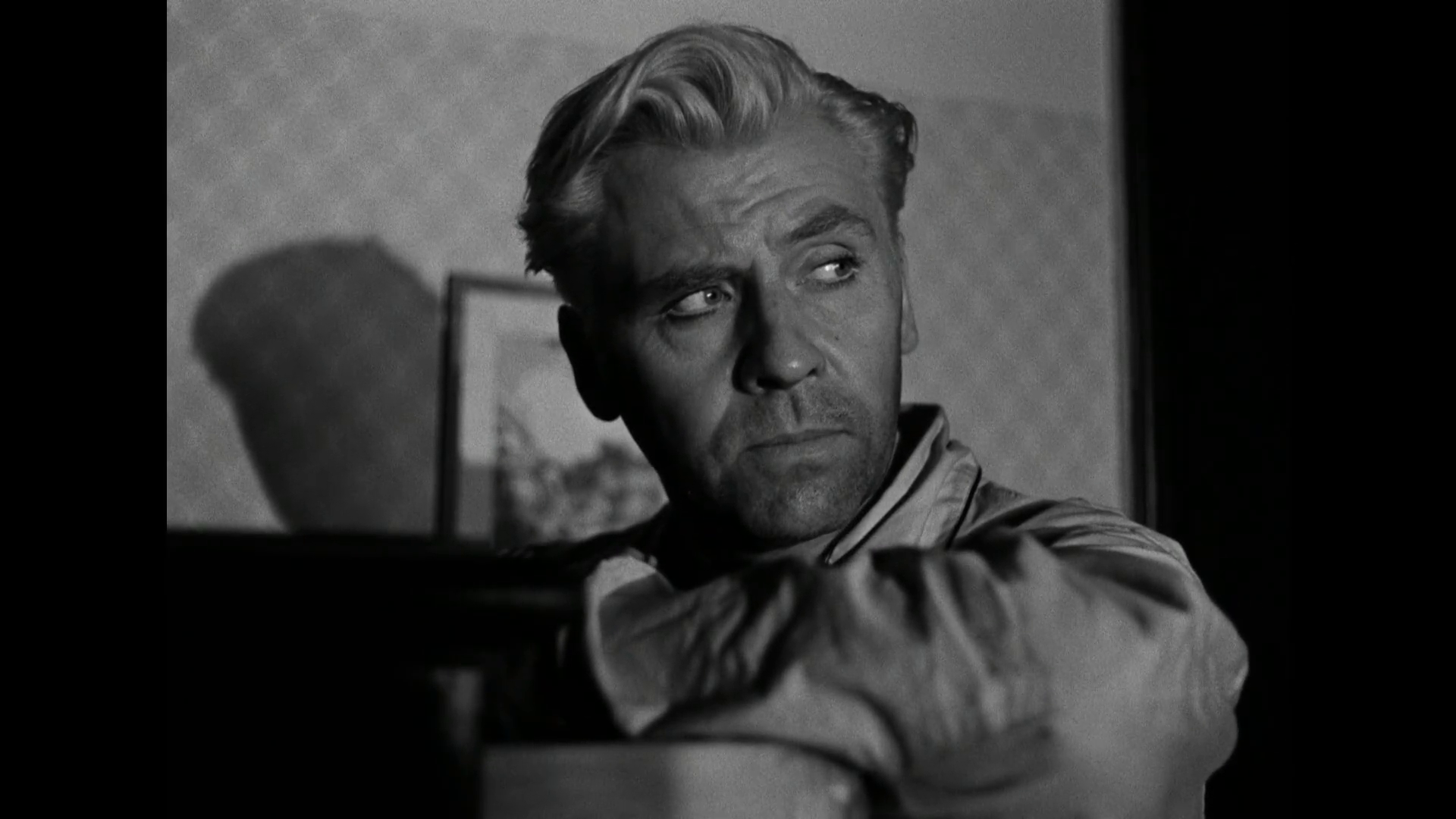 Roger Duchesne dans le film Bob le flambeur (1955) de Jean-Pierre Melville