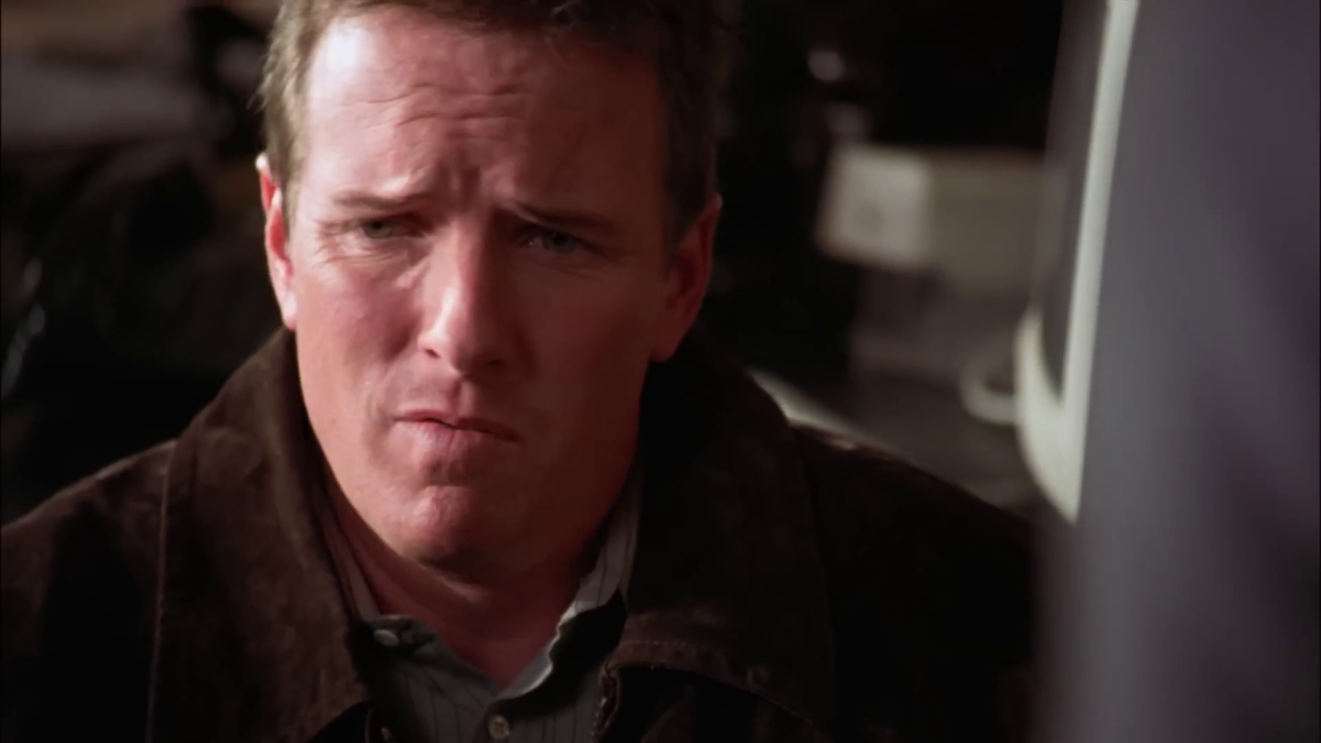 Linden Ashby dans Facing the enemy (Face au tueur, 2001) de Rob Malenfant