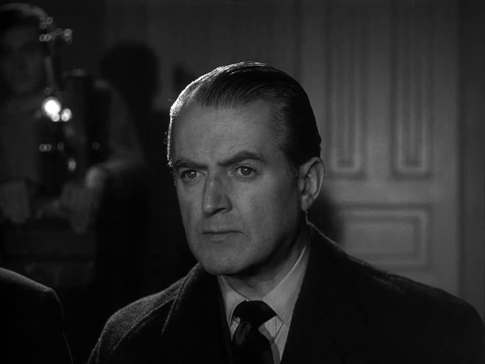 L'acteur Jack Warner dans The Quatermass Xperiment (Le monstre, 1955) de Val Guest