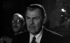 Brian Donlevy dans The Quatermass Xperiment (Le monstre, 1955) de Val Guest